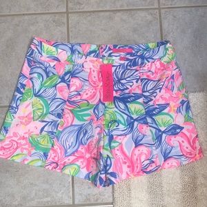 NWT LILLY PULITZER SHORTS. SIZE 14